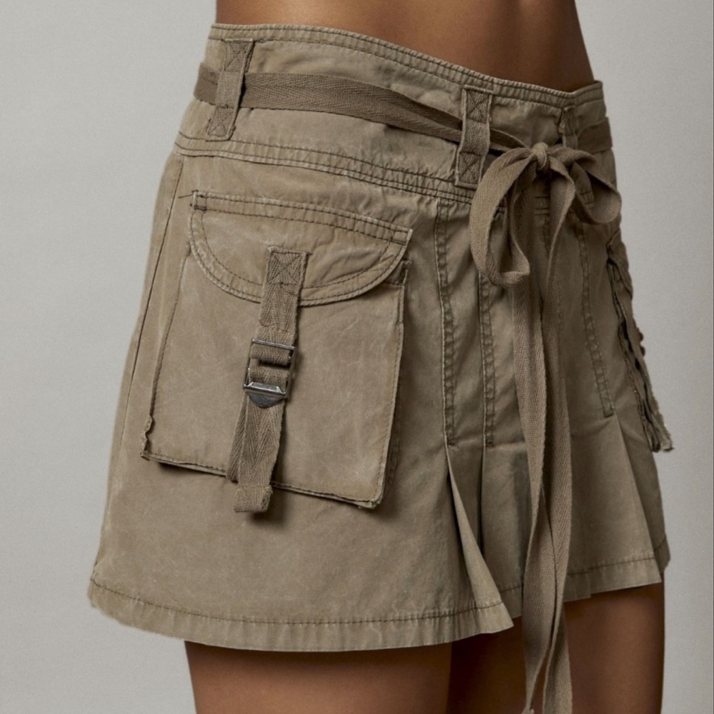 Urban Outfitters BDG Cargo Kilt Mini Skirt